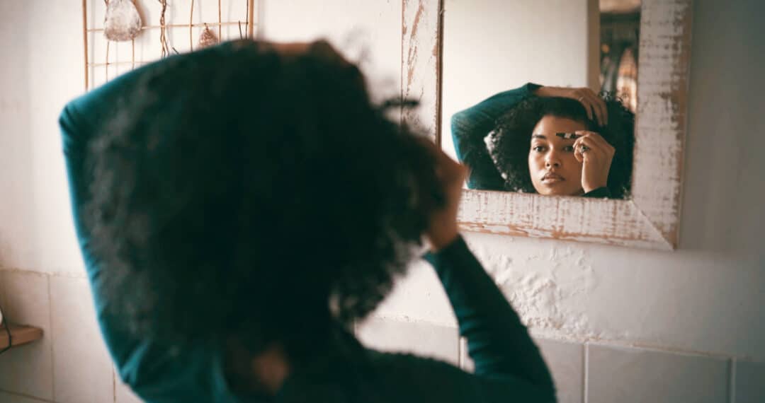 Photo de soi artistique - un rite doux pour se réconcilier avec son corps